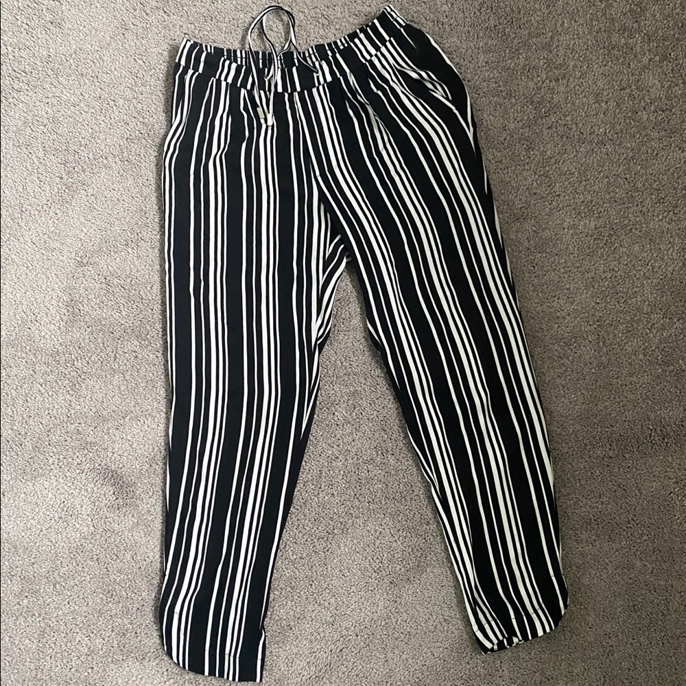 Stripped pants high waisted